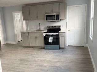 39 Wamesit St #2, Lowell, MA 01852