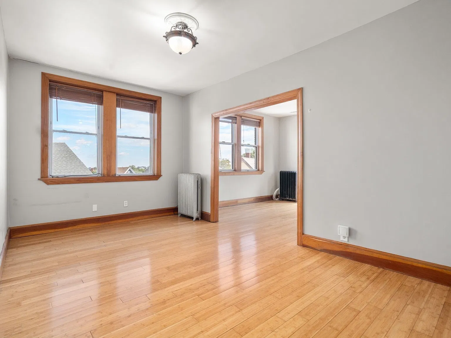 2 bed, 1100 sqft, $2,800 — Photo 2