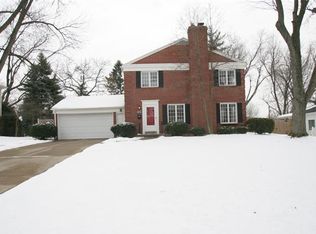 180 Greendale Dr, Dayton, OH 45429