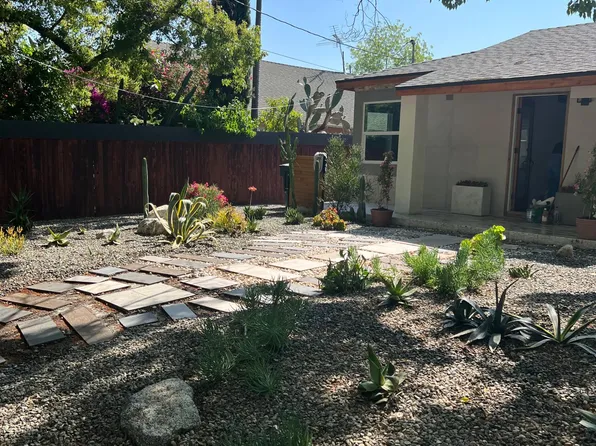 261 N Oak Ave, Pasadena, CA 91107
