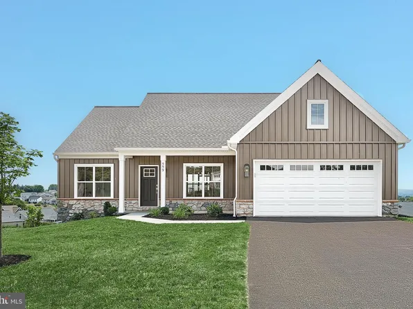 559 Bella May Cir, Lebanon, PA 17046