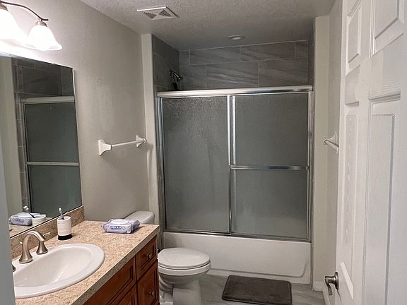3rd image of 2896 Sanford Ave #1