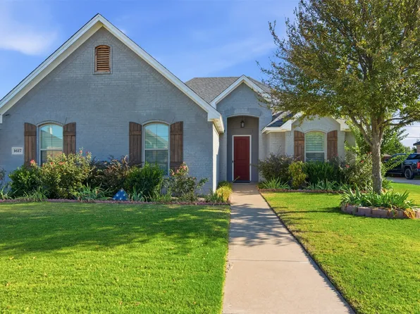 1617 Hawthorne St, Cleburne, TX 76033