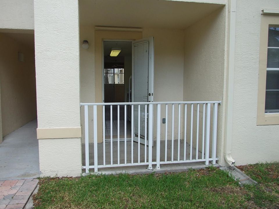 2nd image of 4775 Chancellor Dr APT 14