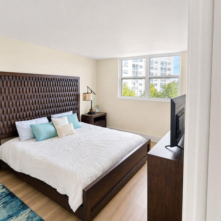 2731 NE 14th St #421, photo 8