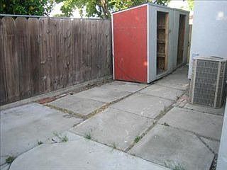2nd image of 315 S Veach Ave