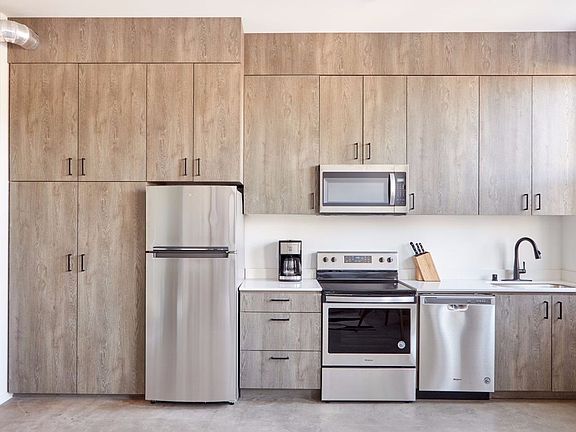 4th image of 4224 Ohio St APT 503