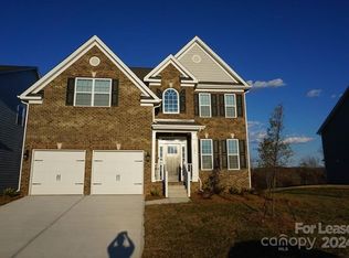 6101 Treehouse Dr, Charlotte, NC 28214