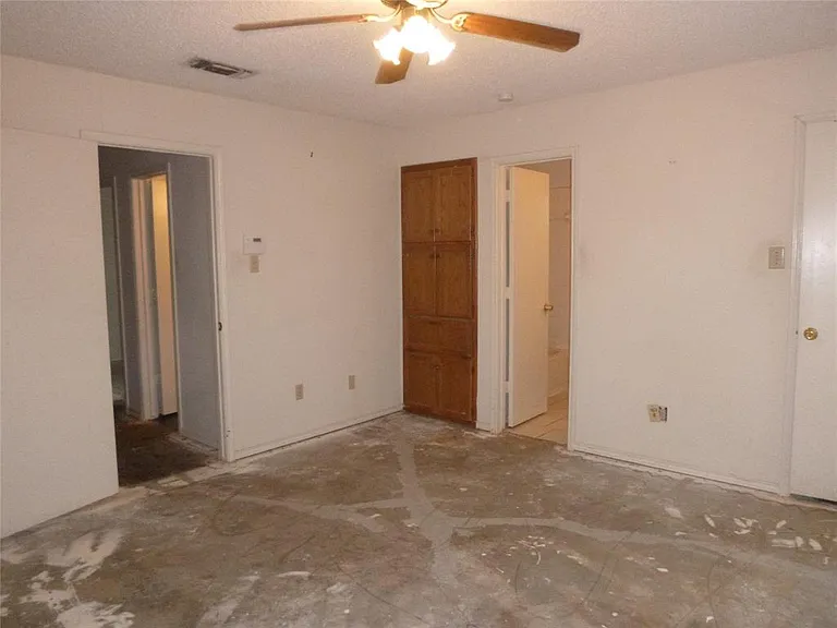 5704 Sterling Green Trl — Photo 9