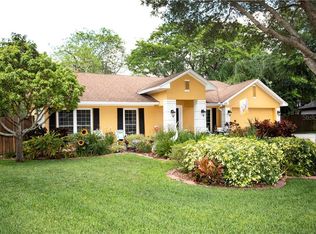 2608 Freeland Dr, Valrico, FL 33596