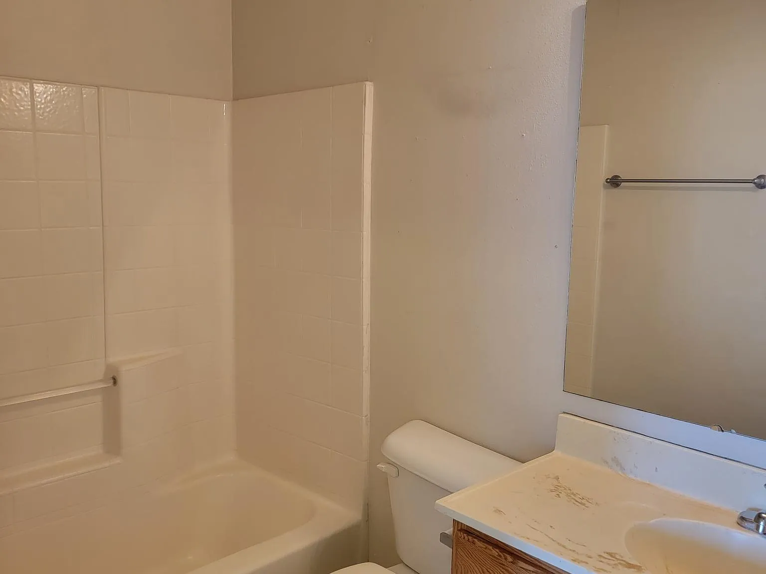2 bed, 750 sqft, $1,100 — Photo 4