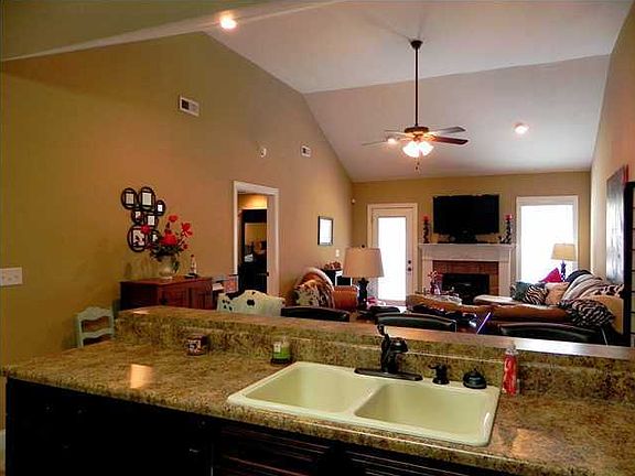 5th image of 9 Sunset Cove Dr