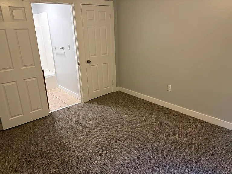 94 N Main St #1B — Photo 8