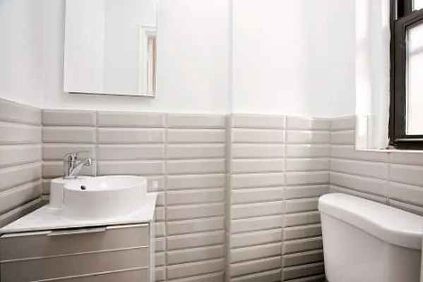 Sold by Veritas Property Management | media 9