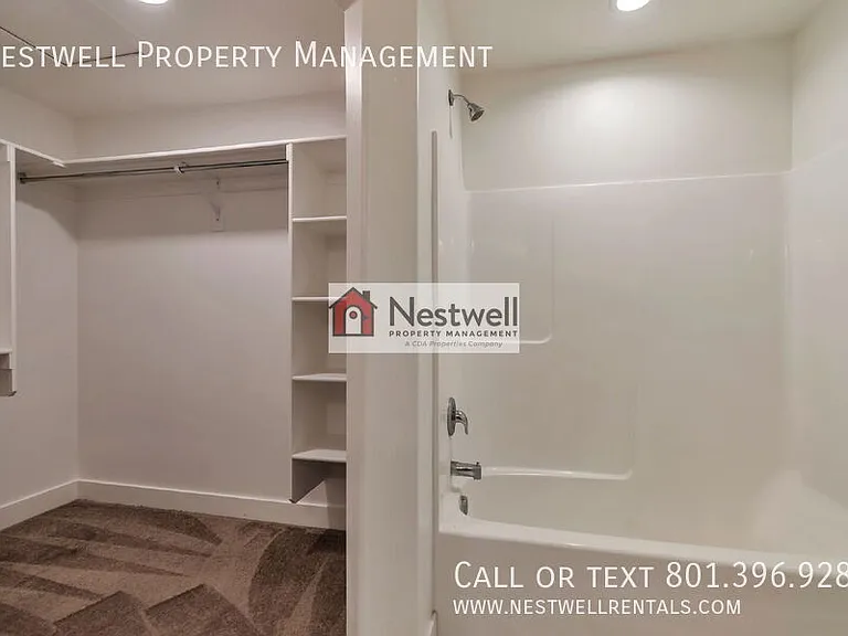 4328 W Watchmen Way — Photo 13