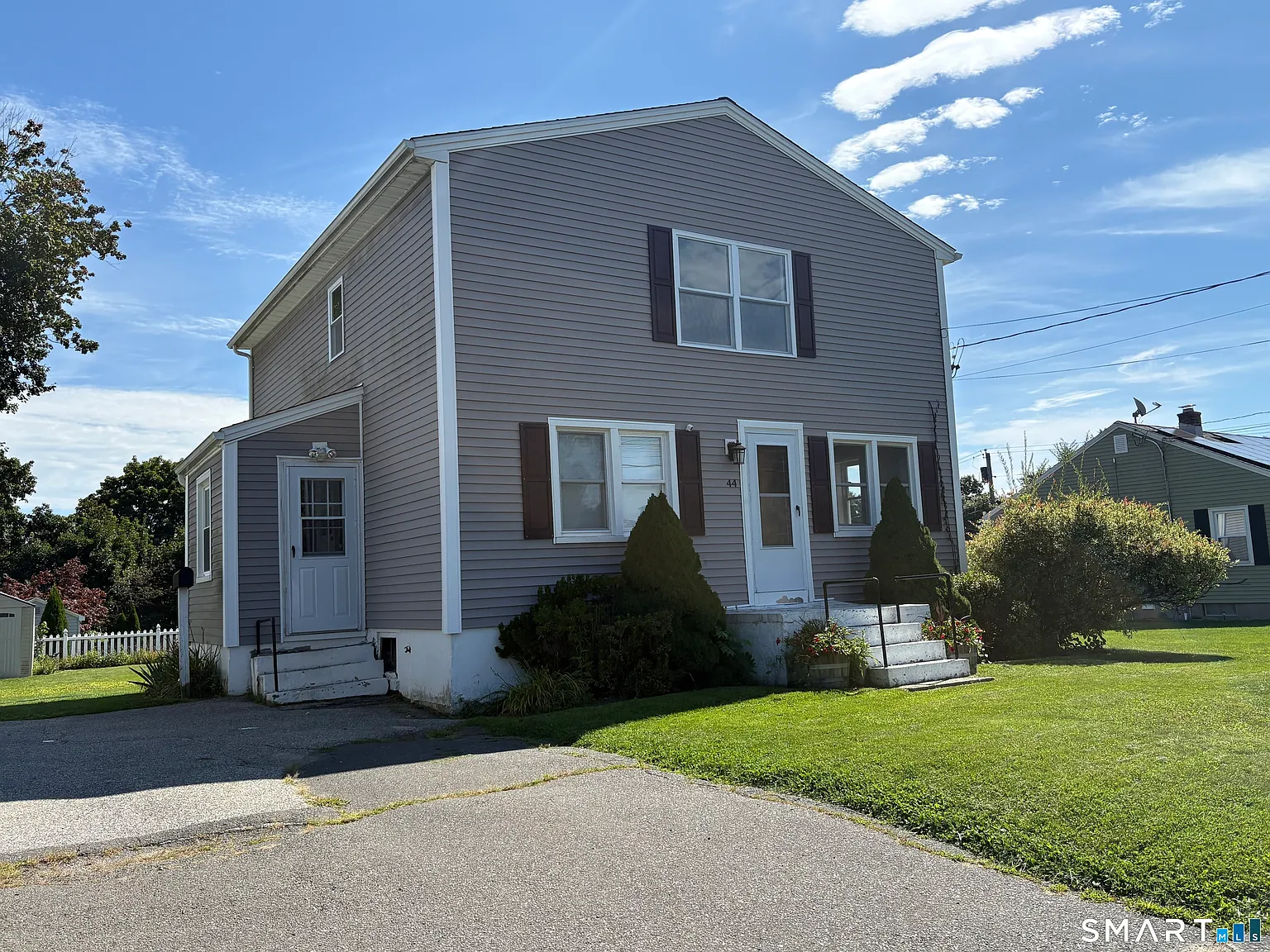 3 bed, 2.0 bath, 1560 sqft, $3,300 — Photo 1