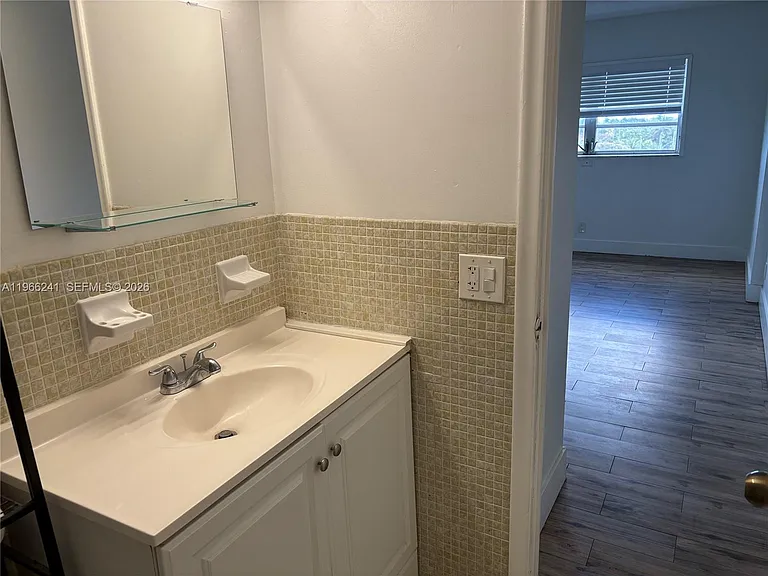1701 Washington St #504 — Photo 17