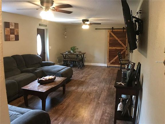 3rd image of 28203 Sunset Dr