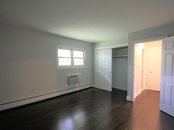 5th image of 807 Washington Dr
