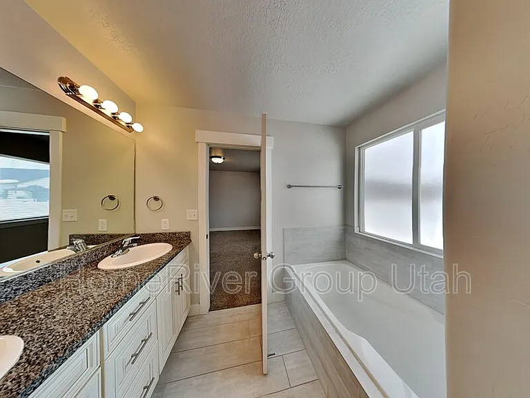 1375 E Rachel Way — Photo 15