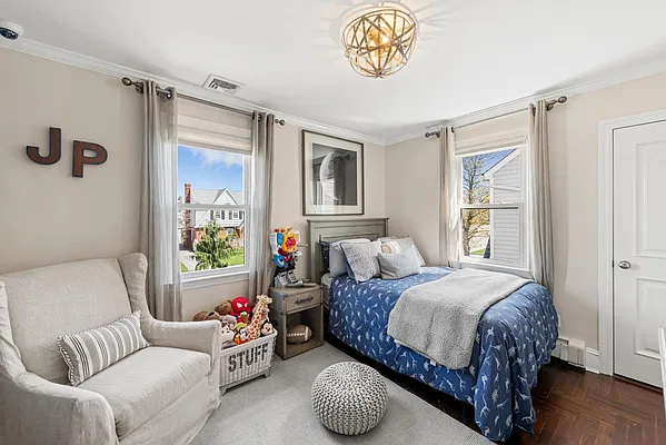 Sold by Nest Seekers International | media 13