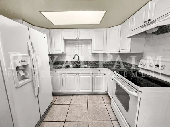 2239 Iris Way, Fort Myers, FL 33905