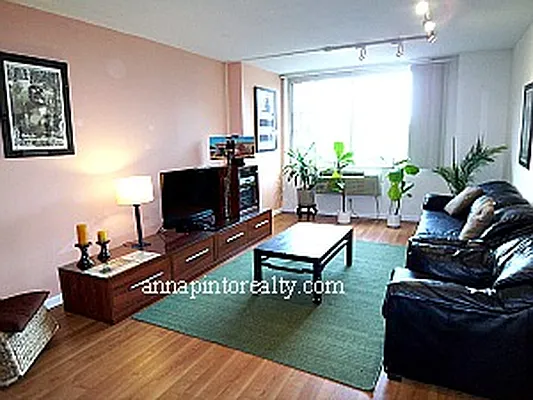 Rented by Anna Pinto Realty | media 35