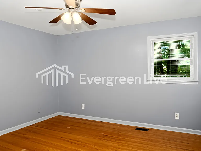 5004 Rolling Hills Dr NW — Photo 8