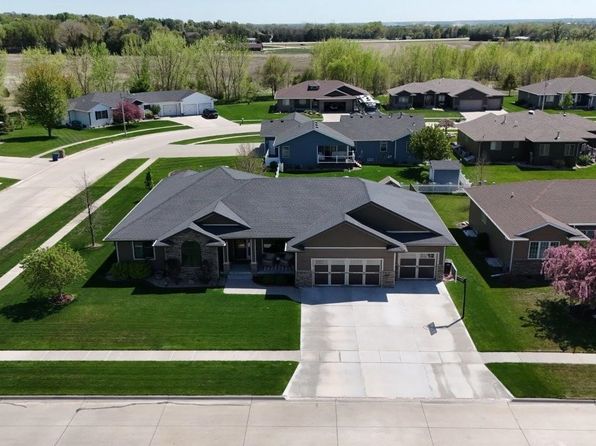 1716 E Sycamore Ave, Norfolk, NE 68701