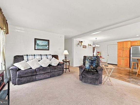 4th image of 516 Saint Patty Dr