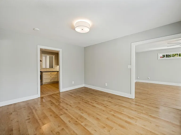 2804 Breeze Ter — Photo 12