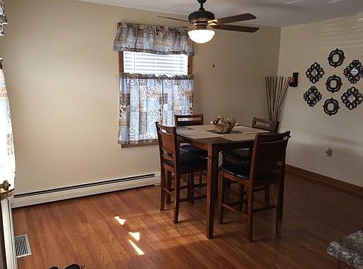 5th image of 218 Bayberry Hill Ln