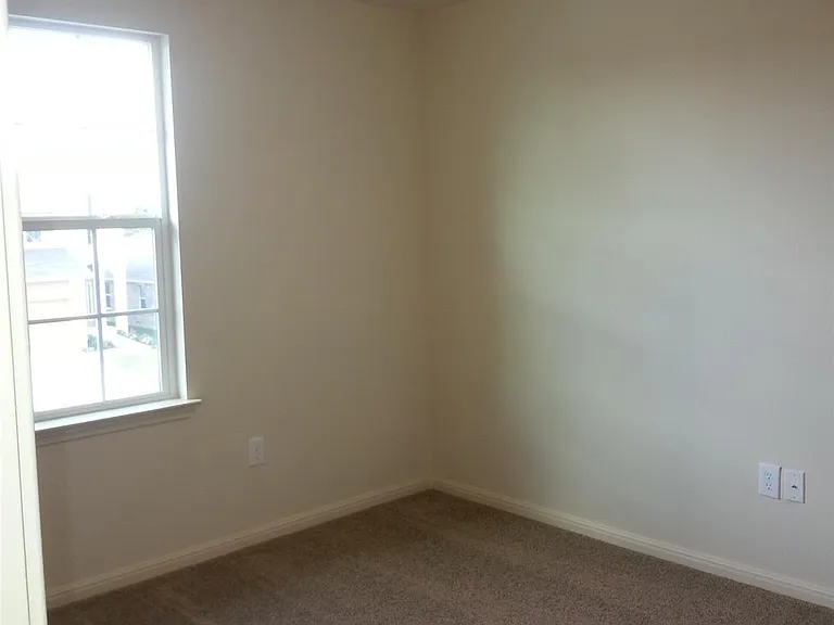 2504 McDonald Way — Photo 23