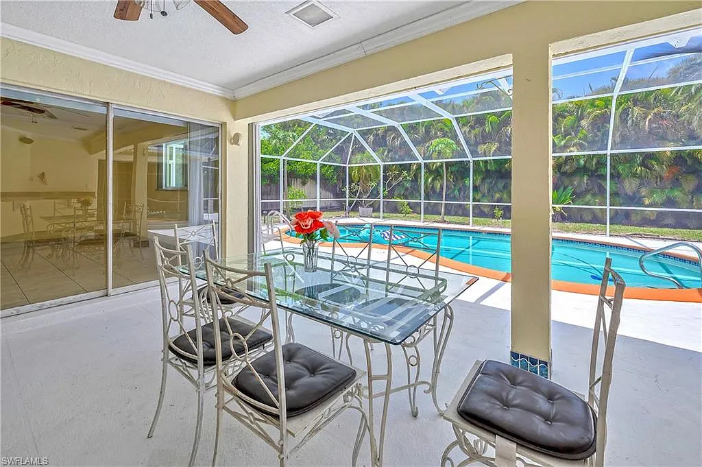 Building Photo - 639 S Pompano Dr