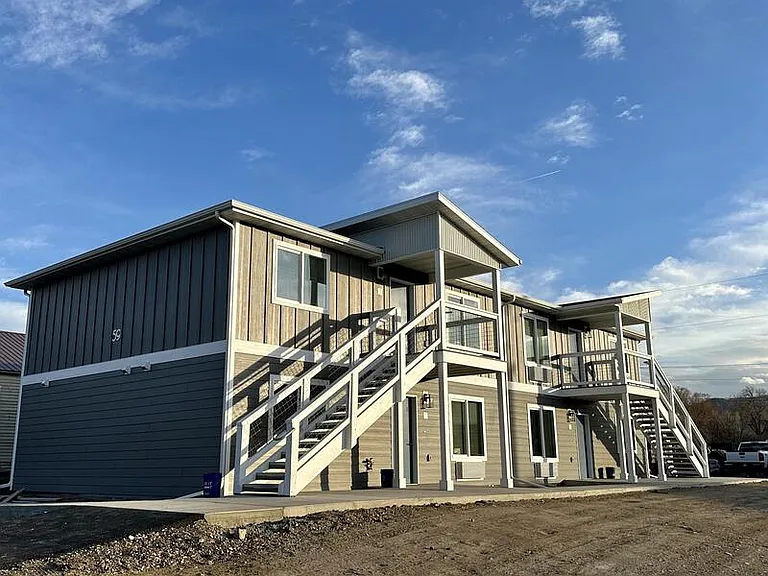 59 Dunbar Ave #4 — Photo 2