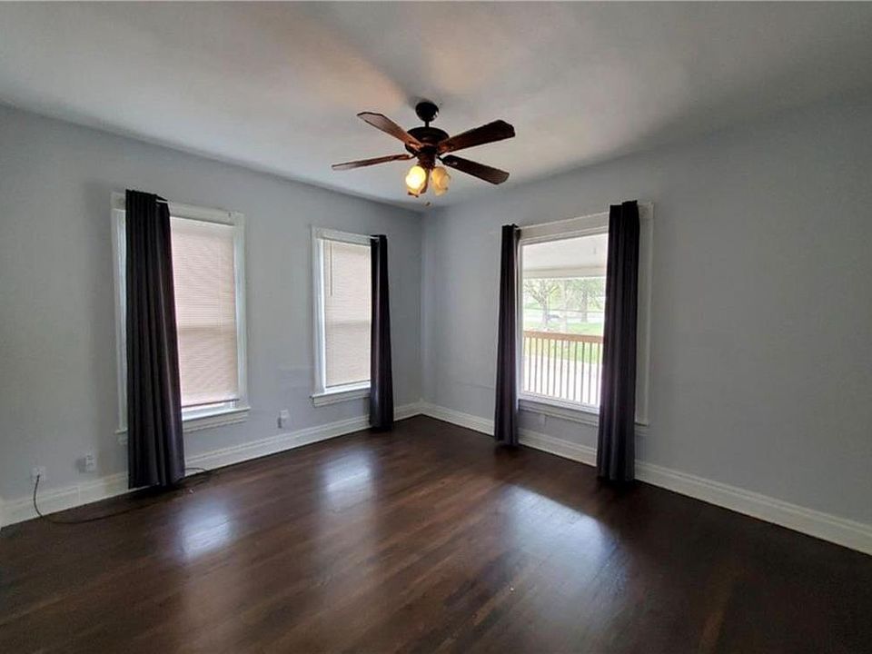 1st image of 2727 Vine St