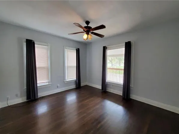 2727 Vine St, Kansas City, MO 64109