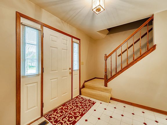 4th image of 4855 Castaway Ln