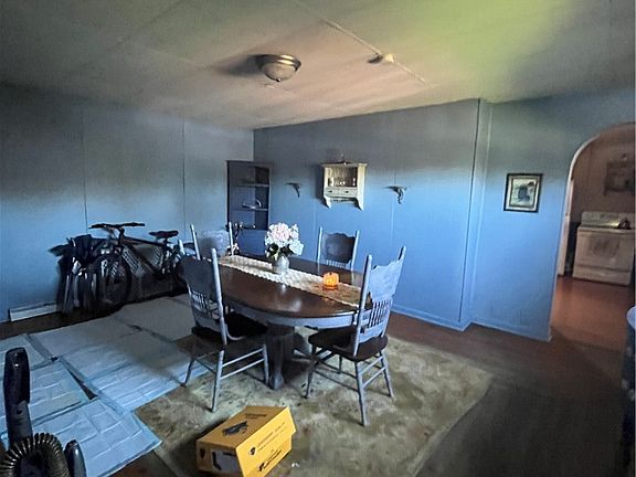 4th image of 1113 Nash Ave
