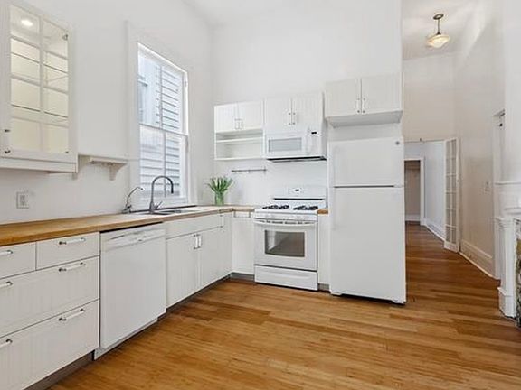 4th image of 1359 Constance St