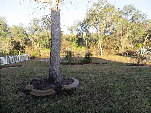 5th image of 12042 Kathleen Ct