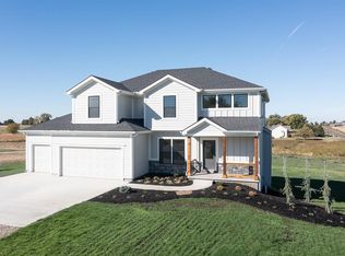 17173 163rd St, Basehor, KS 66007