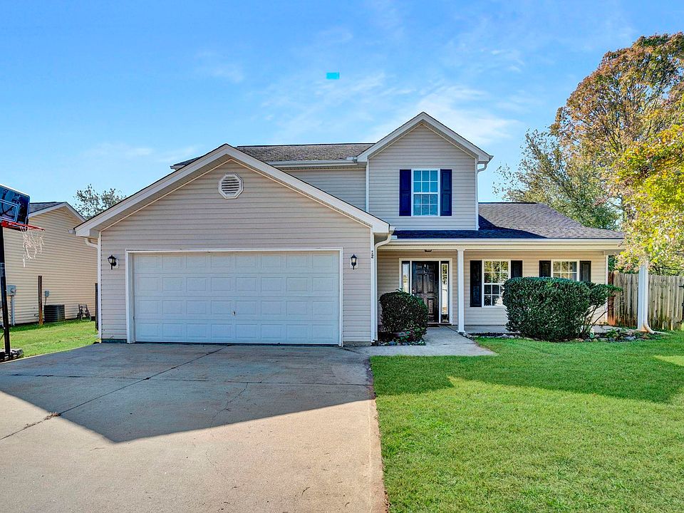 1st image of 12 Picardy Dr