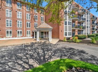 Sutton Pond Condominiums, North Andover, MA 01845