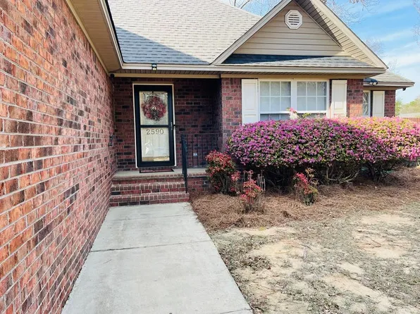 2590 Navigator Cir, Dalzell, SC 29040