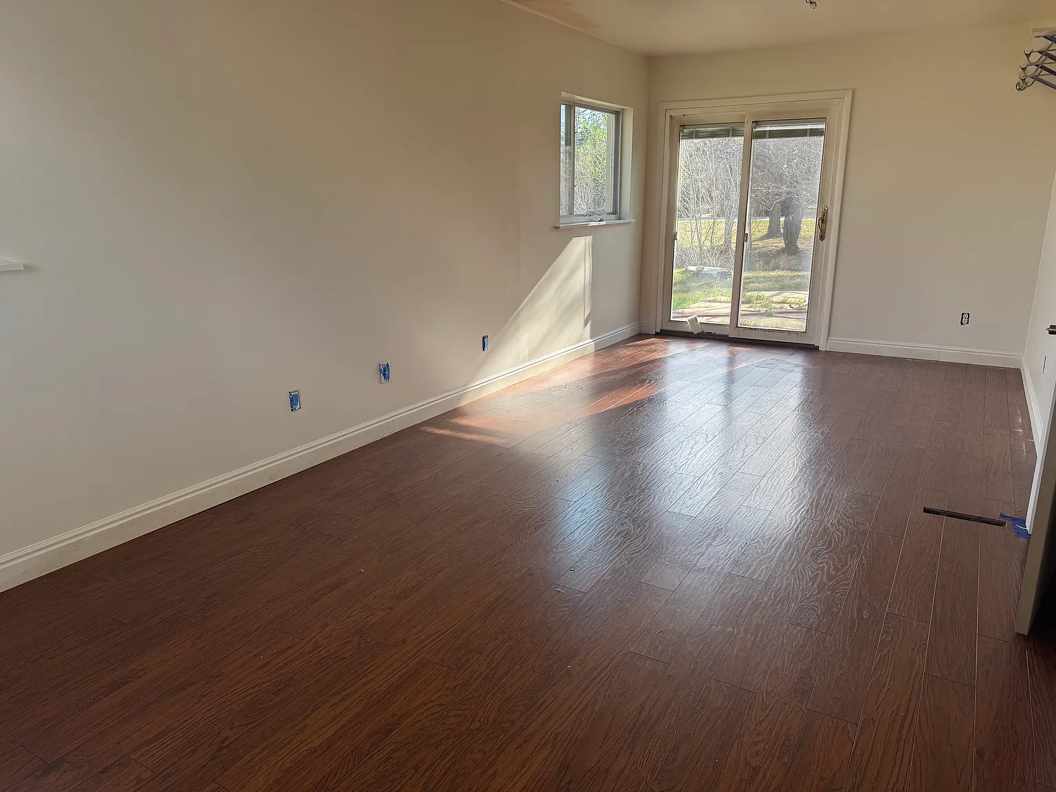2 bed, 1227 sqft, $3,600 — Photo 3