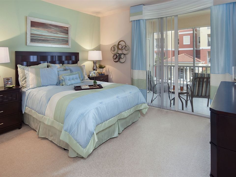 1 bdrm - bedroom - IMG_8934