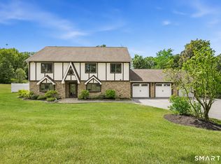 37 Tunnel Road, Newtown, CT 06470