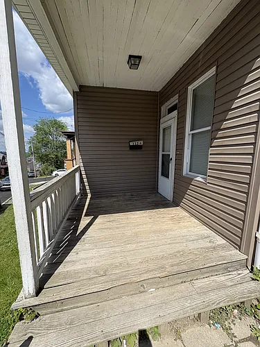 232 Stamm Ave #1 Photo 1
