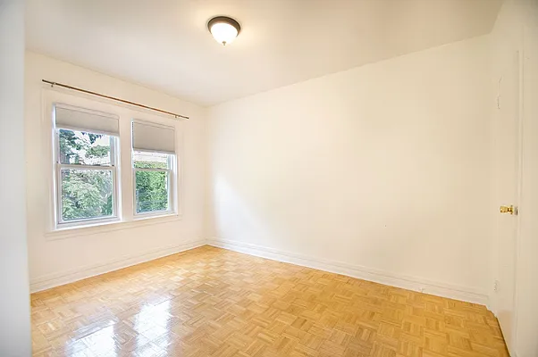 Rented by Rhona Realty | media 13